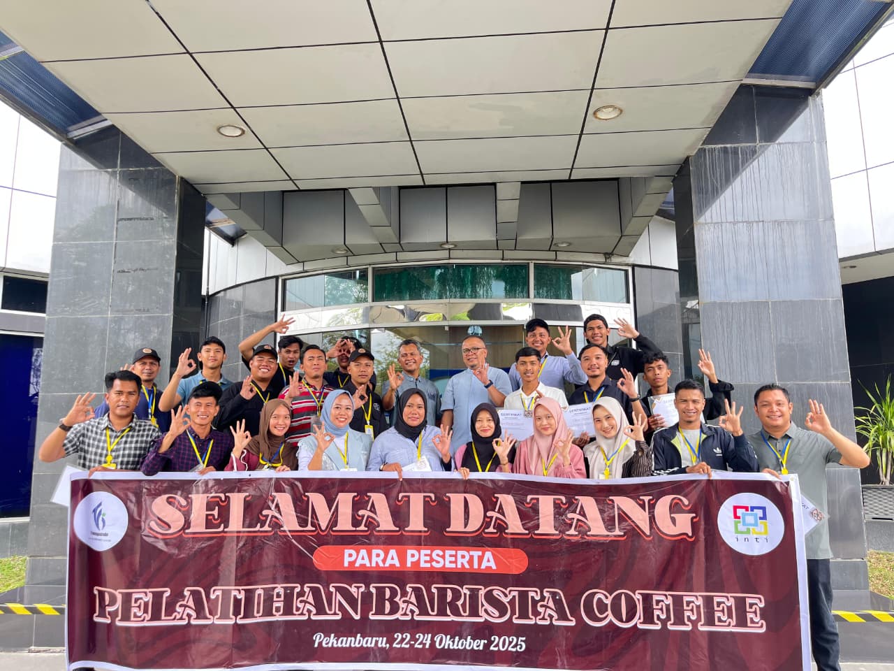 TGI Organizes Barista Training Program for Local Communities Along the ROW Area in Pelalawan